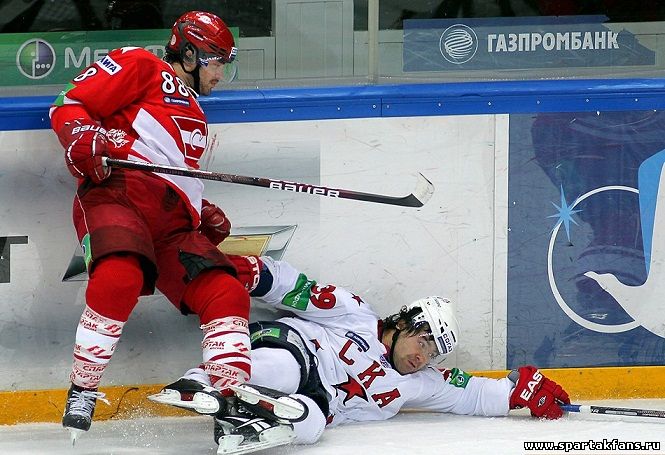 Роман Людучин ХК Спартак